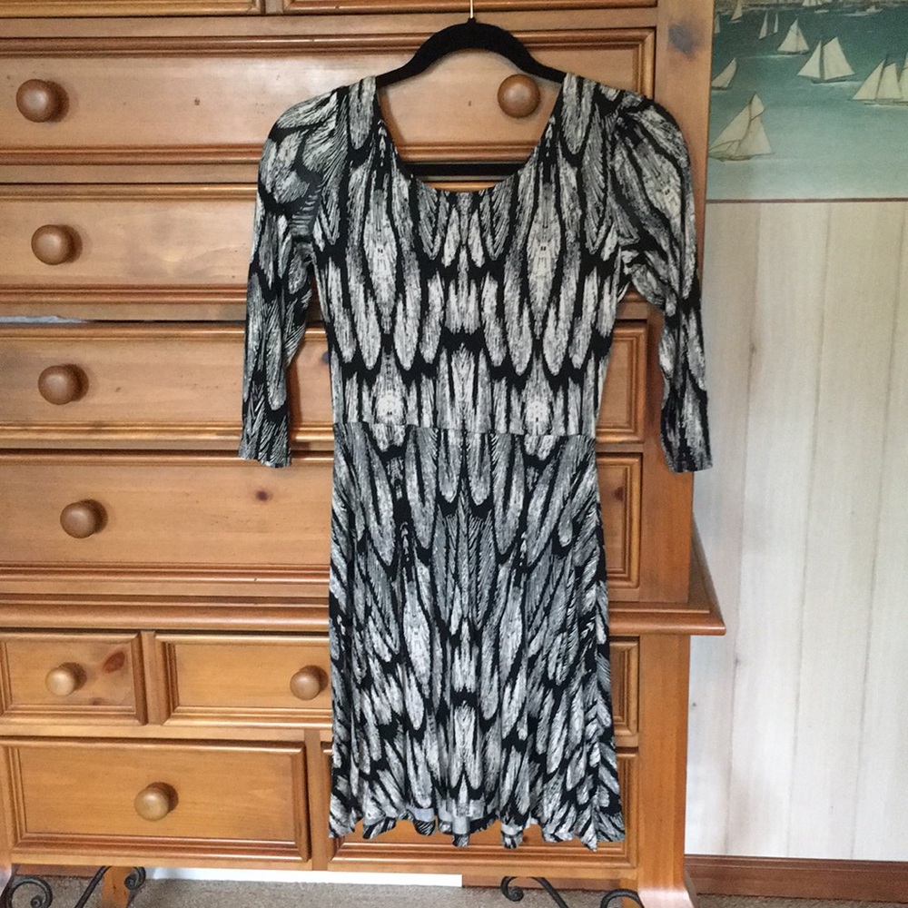 Express feather design dress size XS